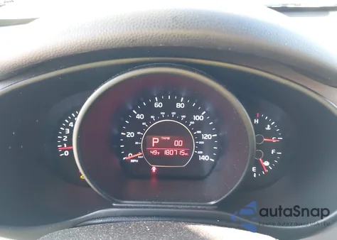 2014 Kia Soul z USA, uszkodzony, nr VIN KNDJN2A21E7706989